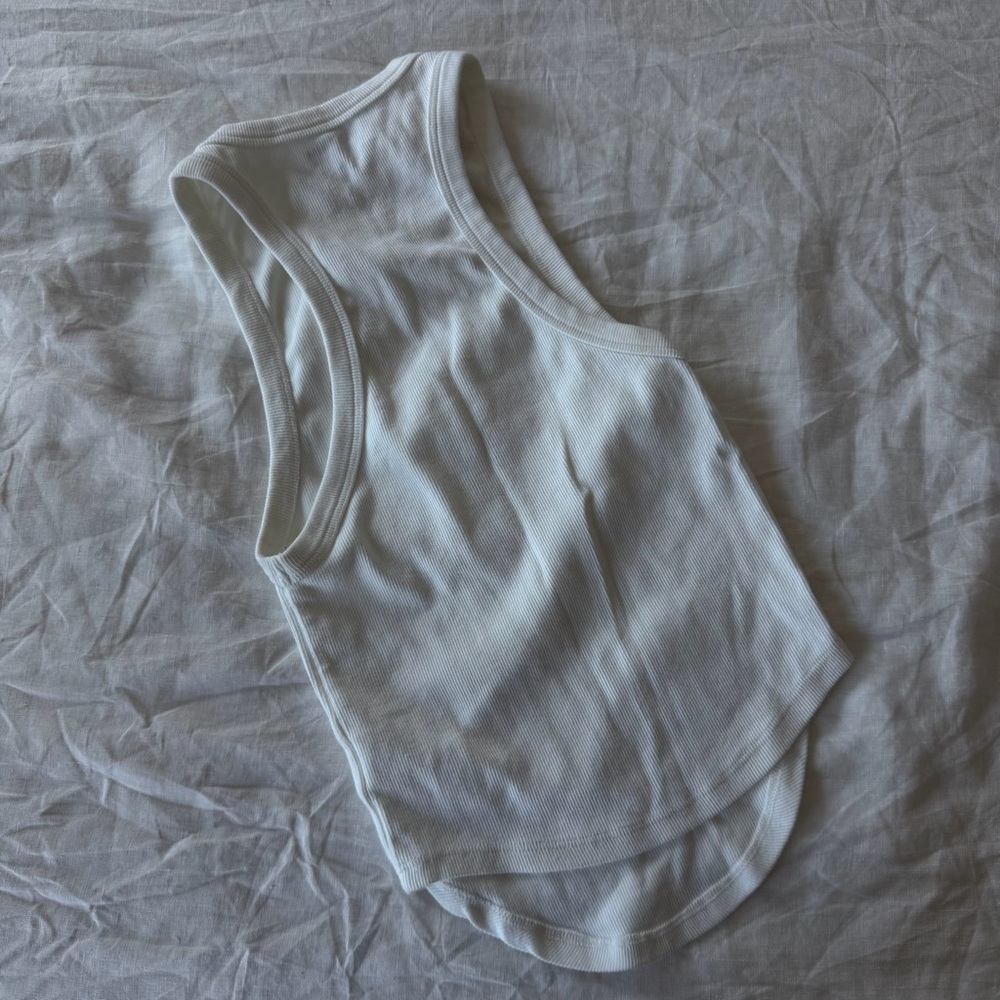 EB Denim Curve Hem Ribbed White High-Neck Sleeveless Tank Top - Picture 4 of 5